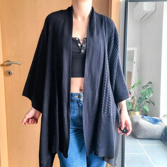 Lululemon Divinity Poncho *Woven Black Cardigan One Size Fits All - Picture 9 of 14